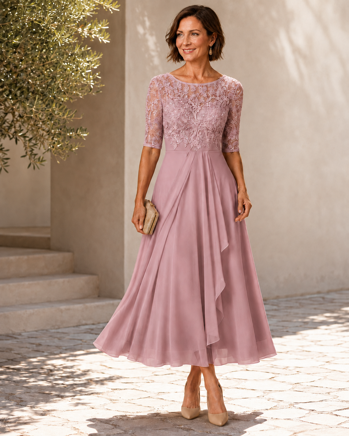 Loretta – The Flattering Lace Midi Dress